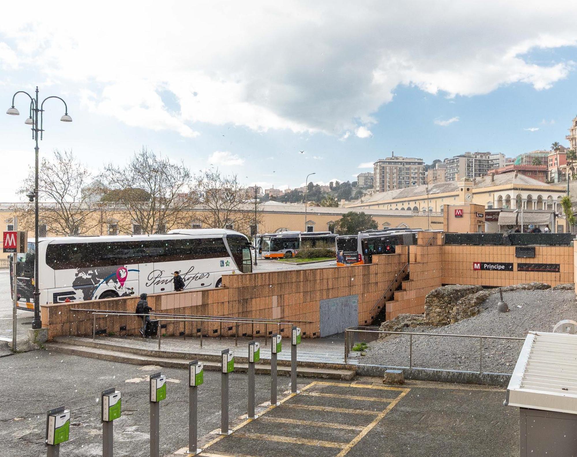 Apartamento La Mansarda Del Principe, Vicoli, Acquario E Lanterna Génova Exterior foto